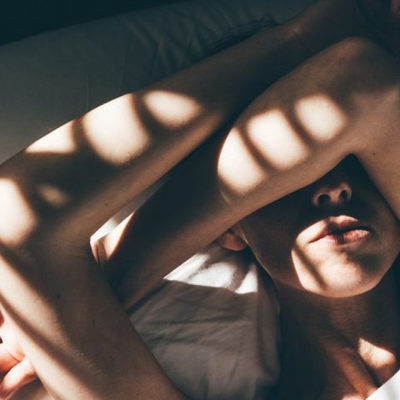 بعد از یک خواب بد شبانه چکار کنم و چکار نکنم